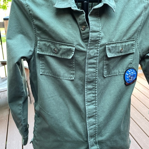 PacSun Shacket Jacket w/Embroidered Patches Military Army Green Size Small - Picture 2 of 8